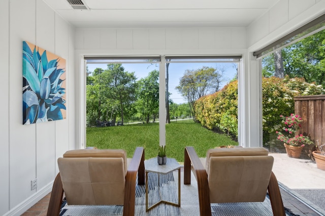 9431 Waterview Rd, Dallas, TX 75218 - sunroom / solarium with visible vents