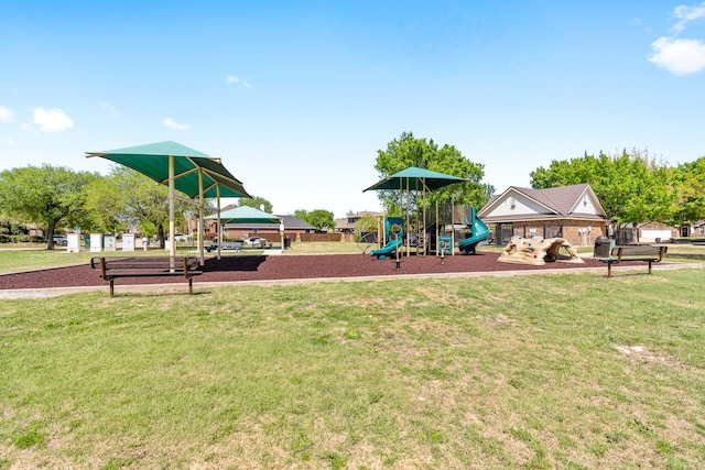 3733 Glassenberry St, Fort Worth, TX 76244 - communal playground with a lawn