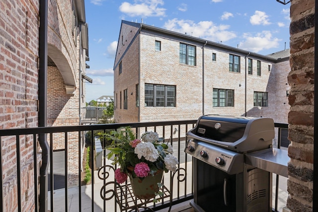 balcony featuring a grill