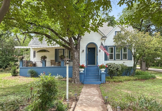 601 S Bell St, Hamilton, TX 76531 - view of front of property featuring roof with shingles and covered porch