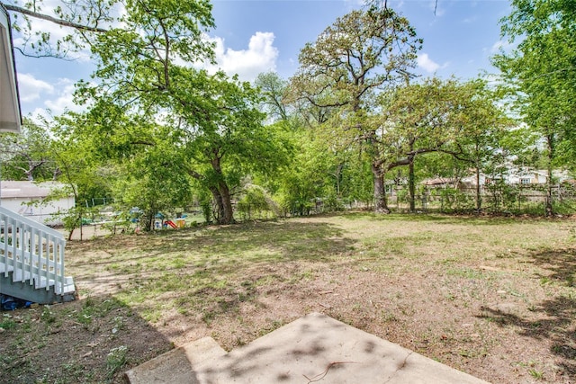 309 W Monterey St, Denison, TX 75020 - view of yard with fence