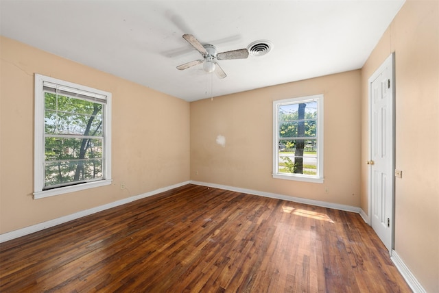 302 S S Ave G, Clifton, TX 76634 - unfurnished room with hardwood / wood-style floors, visible vents, baseboards, and ceiling fan