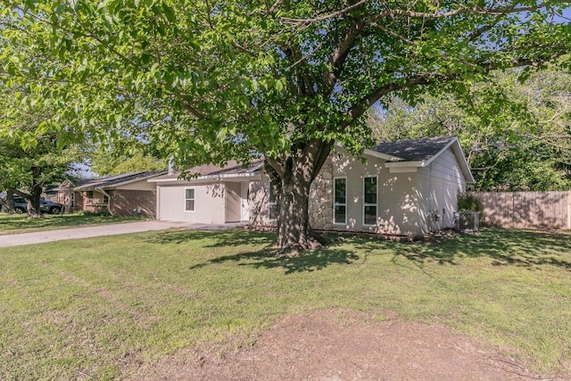 1807 Lachelle Ln, Arlington, TX 76010 - view of front of property with driveway