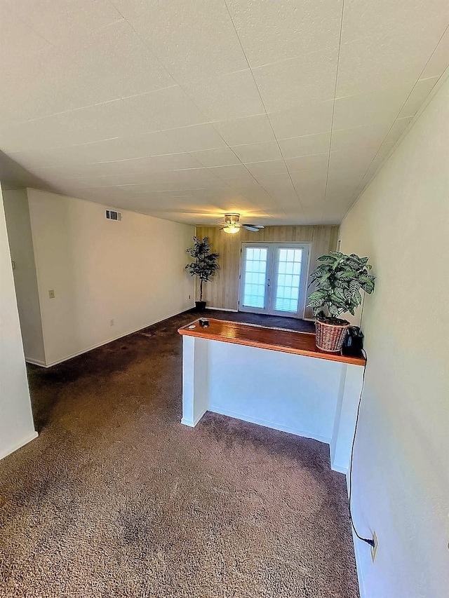 3205 Parkside Dr, Mesquite, TX 75150 - kitchen featuring dark carpet