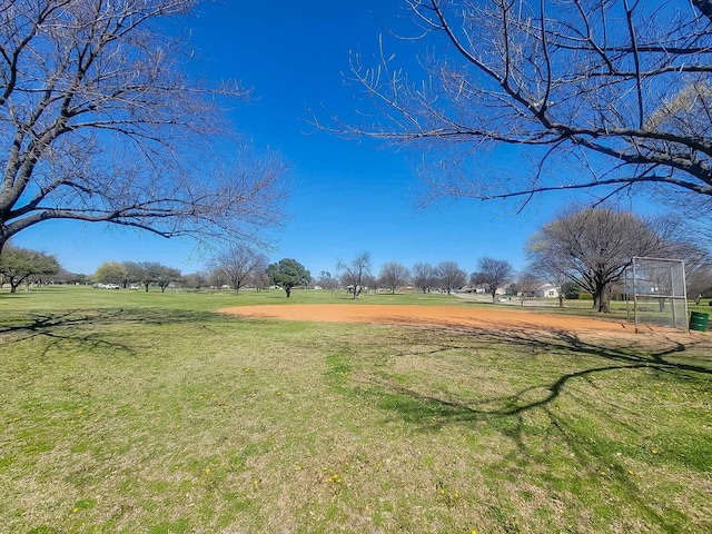 3205 Parkside Dr, Mesquite, TX 75150 - view of grassy yard