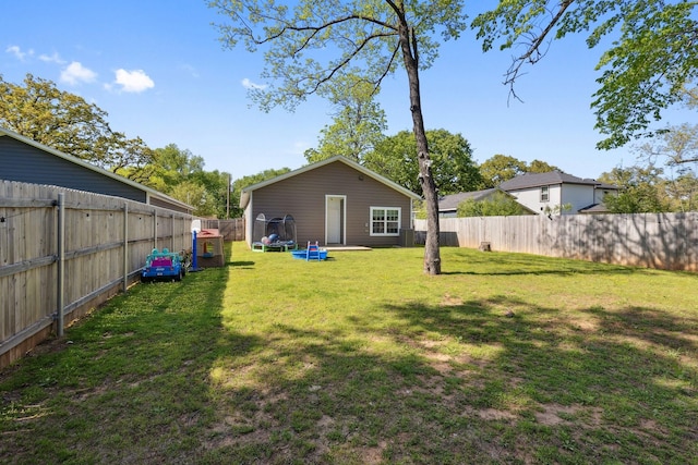 4538 Cherbourg St, Dallas, TX 75216 - view of yard