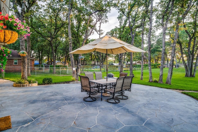12215 Lake Forest Dr, Azle, TX 76020 - view of patio featuring outdoor dining area