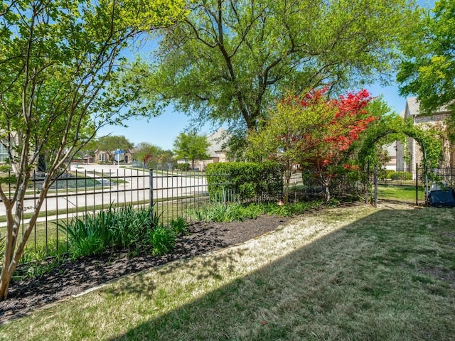 7212 Millard Pond Dr, Mckinney, TX 75071 - view of yard with fence