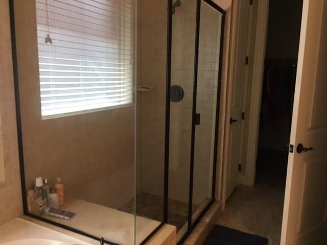 686 Pendle Forest Dr, Frisco, TX 75036 - full bath with a garden tub and a stall shower
