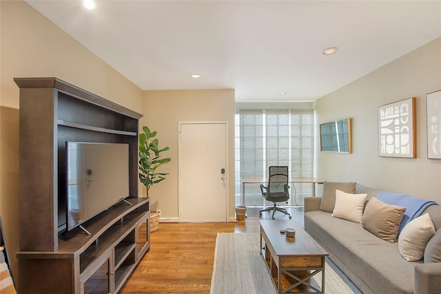 4241 Buena Vista St Unit 14, Dallas, TX 75205 - living area with baseboards, light wood-type flooring, and recessed lighting