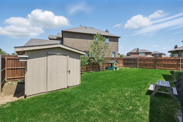 336 Avila Ln, Fort Worth, TX 76052 - fenced backyard with a shed