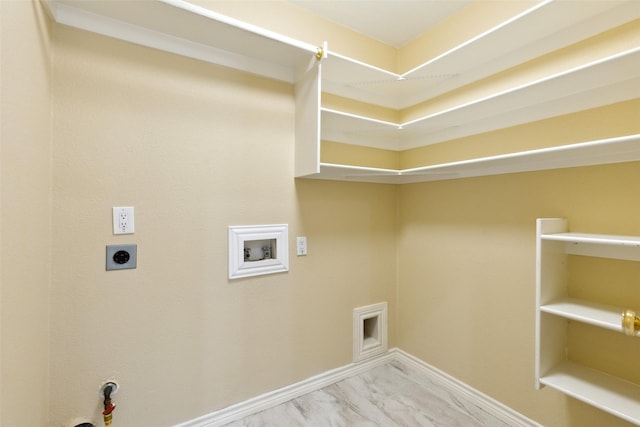 8425 Catskill Ct, Plano, TX 75025 - laundry area with washer hookup, hookup for a gas dryer, electric dryer hookup, baseboards, and laundry area