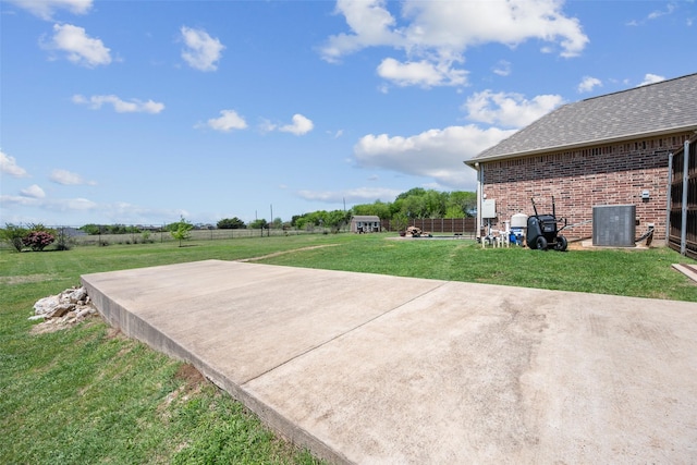 6611 Singleton Rd, Midlothian, TX 76065 - view of yard with cooling unit and a patio