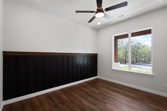 109 Post Oak Cv, Sunset, TX 76270 - spare room with visible vents, baseboards, ceiling fan, recessed lighting, and wood finished floors