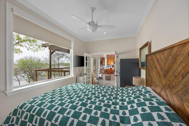 bedroom with crown molding, carpet floors, and a ceiling fan