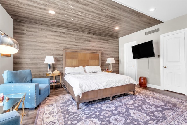 6126 Averill Way Unit 203W, Dallas, TX 75225 - bedroom with visible vents, recessed lighting, and wood finished floors