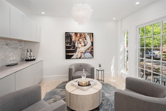 4416 Livingston Ave, Highland Park, TX 75205 - sitting room featuring an inviting chandelier, baseboards, and recessed lighting