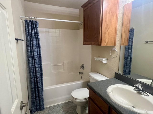 112 Jimmie Birdwell Blvd, Ferris, TX 75125 - bathroom with toilet, vanity, and shower / bathtub combination with curtain