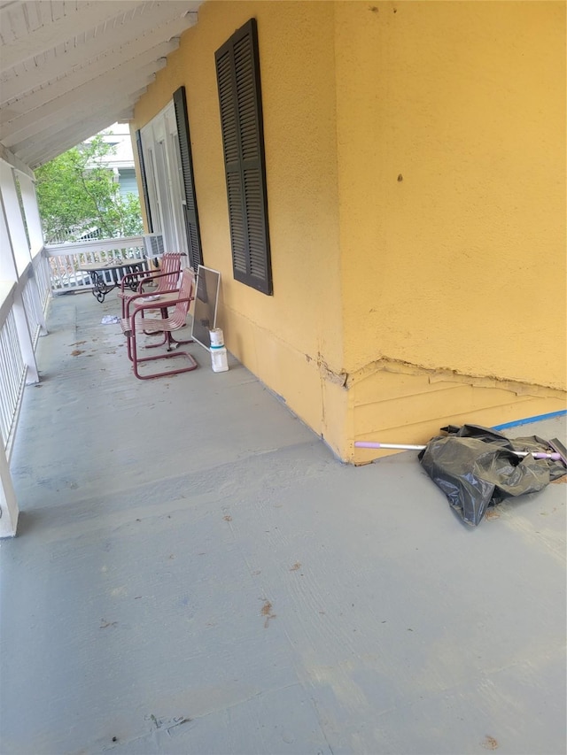 409 Forest Ave, Shreveport, LA 71104 - view of porch