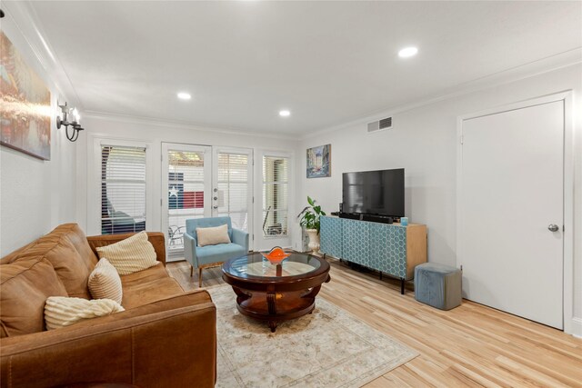 5925 E University Blvd Unit 133, Dallas, TX 75206 - living area featuring recessed lighting, visible vents, ornamental molding, and wood finished floors
