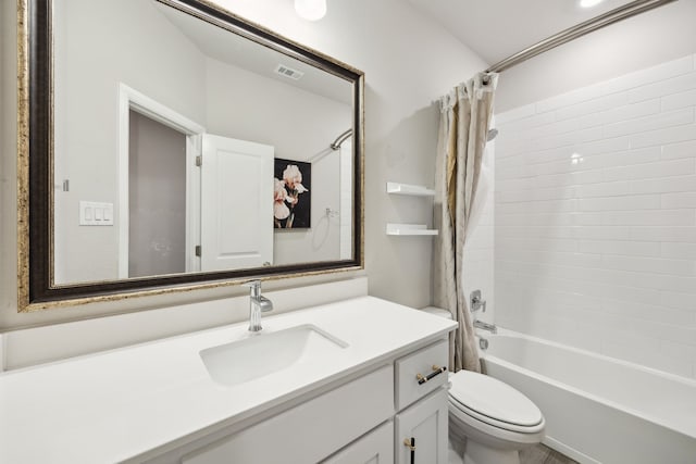 10515 Forest Glen Ln, Grand Prairie, TX 76065 - bathroom featuring vanity, toilet, and shower / tub combo with curtain