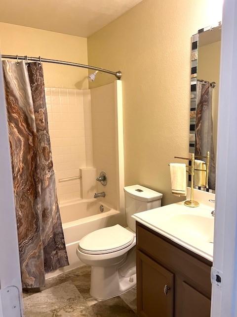 518 Lonestar Park Ln, Ponder, TX 76259 - full bath with shower / tub combo, toilet, and vanity