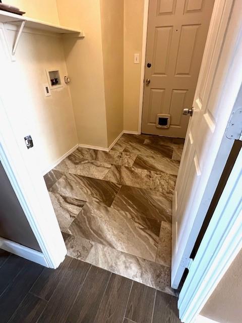518 Lonestar Park Ln, Ponder, TX 76259 - washroom with hookup for a washing machine and baseboards