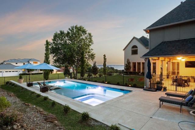 2413 Versailles Dr, Heath, TX 75032 - view of swimming pool with an in-ground hot tub, a patio area, and a fenced backyard