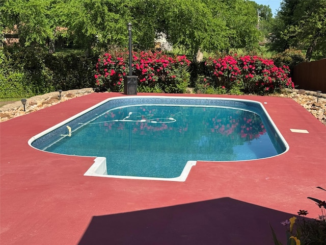pool with fence
