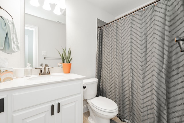 full bath featuring vanity, tile patterned flooring, visible vents, toilet, and a shower with shower curtain