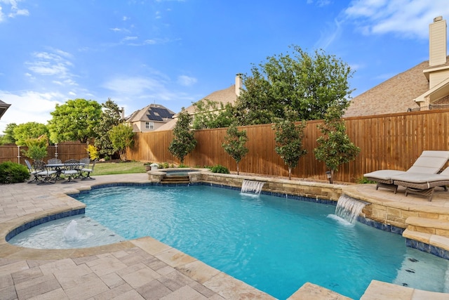 901 Moss Glen Dr, Prosper, TX 75078 - view of swimming pool featuring a patio area, a fenced backyard, and a pool with connected hot tub