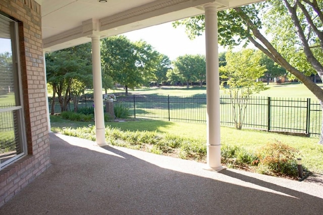 824 Parkwood Ct, Mckinney, TX 75072 - view of yard