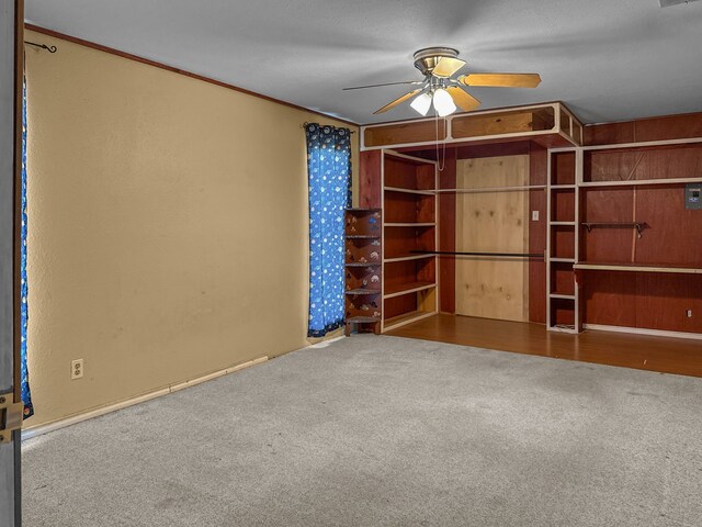 281 Seminole Dr, Gordonville, TX 76245 - interior space featuring carpet, visible vents, ornamental molding, and ceiling fan
