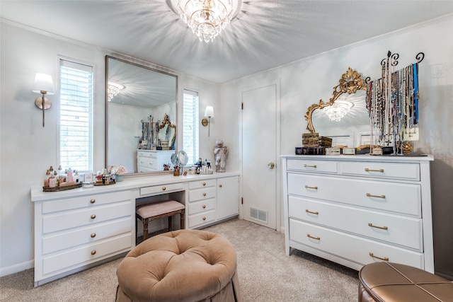 4661 Mockingbird Ln, Highland Park, TX 75209 - walk in closet featuring light colored carpet and built in desk