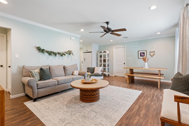 living area with recessed lighting, ceiling fan, baseboards, and dark wood finished floors