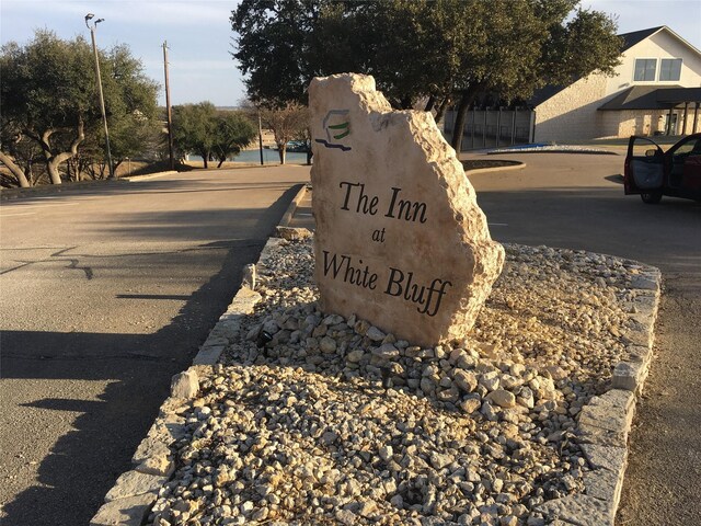 31046 Doe Run Ct, Whitney, TX 76692