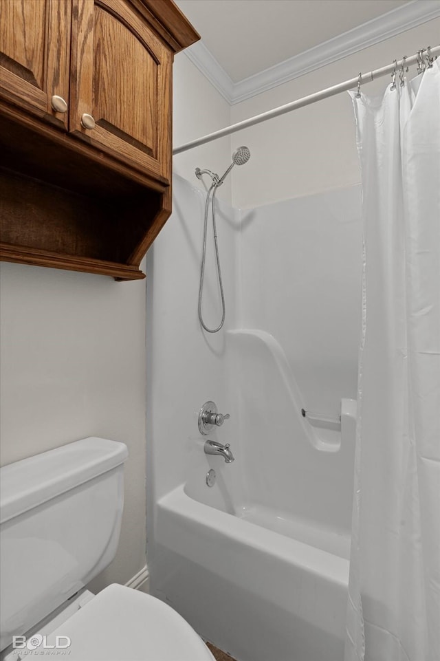 106 Horseguards Ave, Bossier City, LA 71111 - full bathroom with ornamental molding, toilet, and shower / bathtub combination with curtain