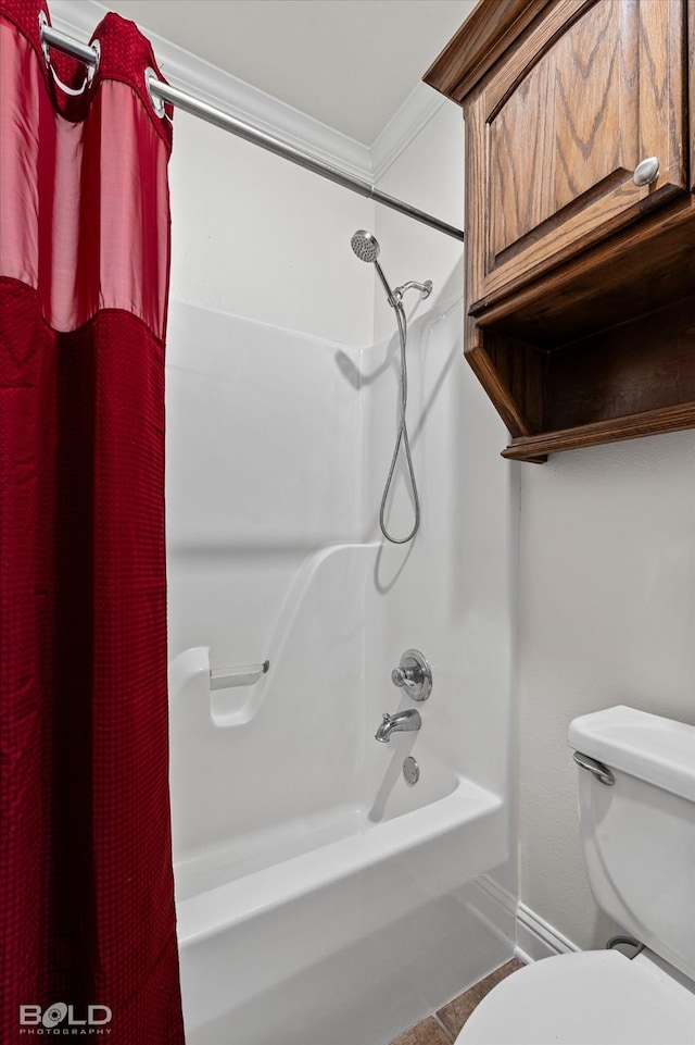 106 Horseguards Ave, Bossier City, LA 71111 - full bath with baseboards, ornamental molding, washtub / shower combination, and toilet
