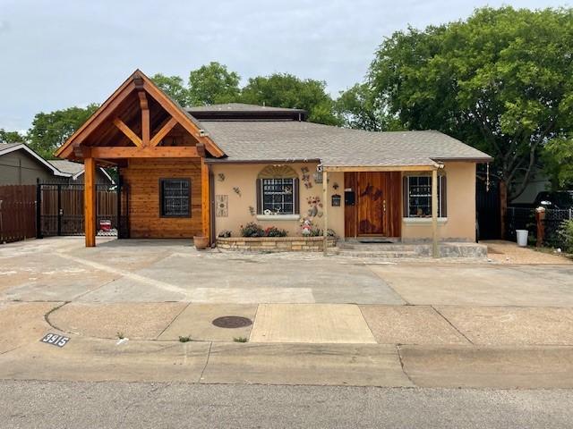 3915 Mather Ct, Dallas, TX 75211 - view of front of property with driveway