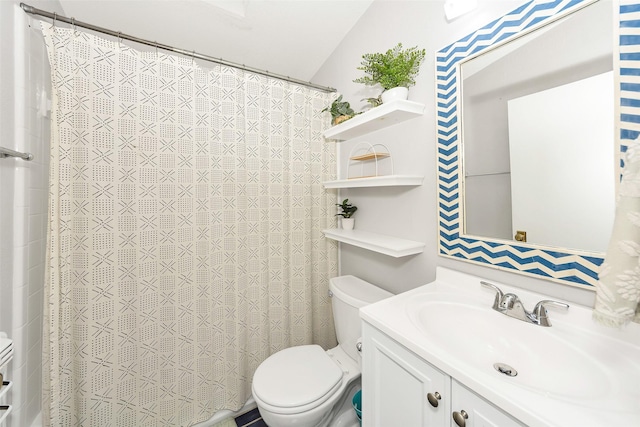 full bathroom with vanity, lofted ceiling, toilet, and a shower with curtain
