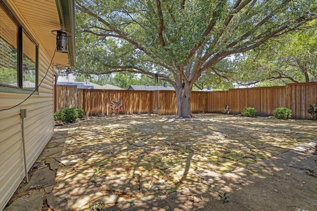 813 Grinnell Dr, Richardson, TX 75081 - fenced backyard with a patio