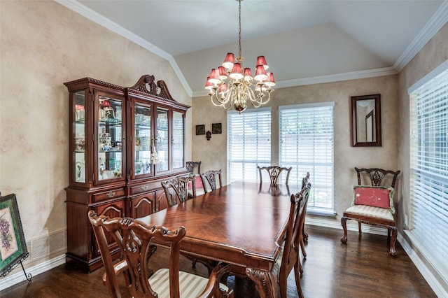 809 Lake Point Cir, Mckinney, TX 75072 - dining area featuring dark wood-type flooring, a healthy amount of sunlight, an inviting chandelier, and vaulted ceiling