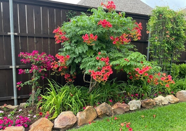 view of yard with fence