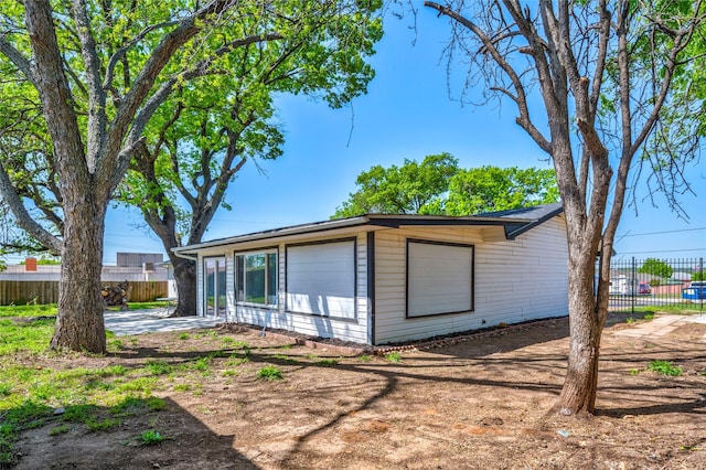110 Pine St, Weatherford, TX 76086 - exterior space with fence and a patio