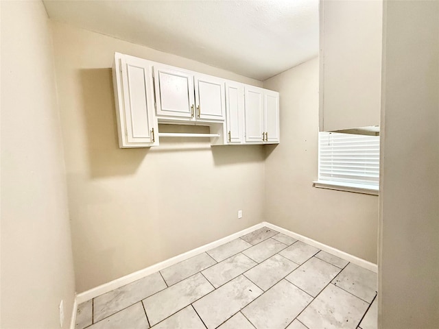 1901 SE 12th St, Mineral Wells, TX 76067 - washroom featuring baseboards