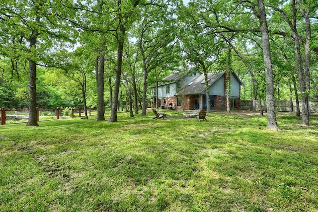 view of yard featuring fence