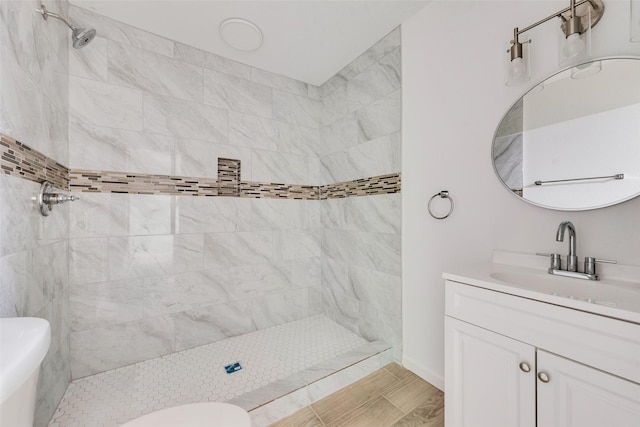 5816 Kilpatrick Ave, Fort Worth, TX 76107 - full bath with tiled shower, vanity, and toilet