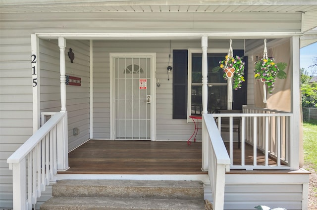 property entrance with a porch