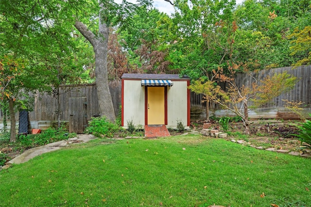 8619 Richardson Branch Trl, Dallas, TX 75243 - view of shed with a fenced backyard