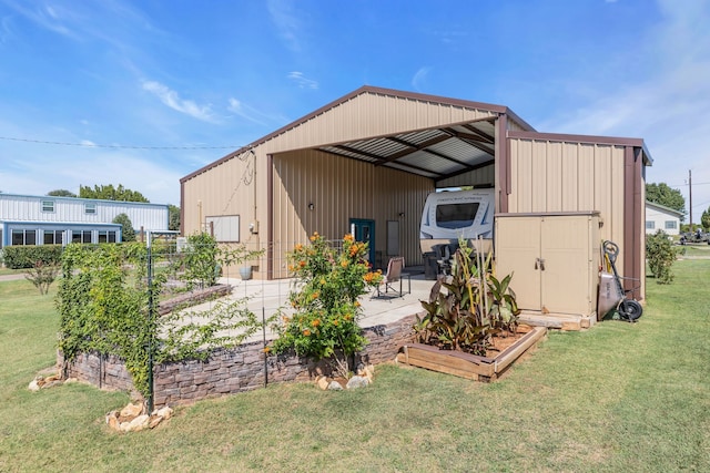 view of outbuilding with an outbuilding